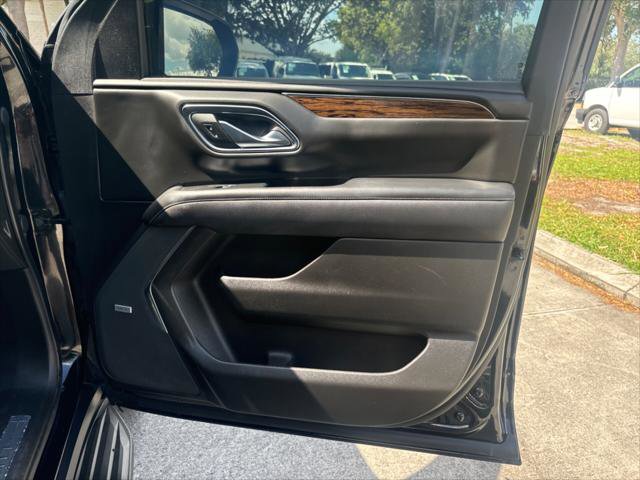Used 2021 Chevrolet Suburban Premier w/ Premium Package AWD/4WD image 22