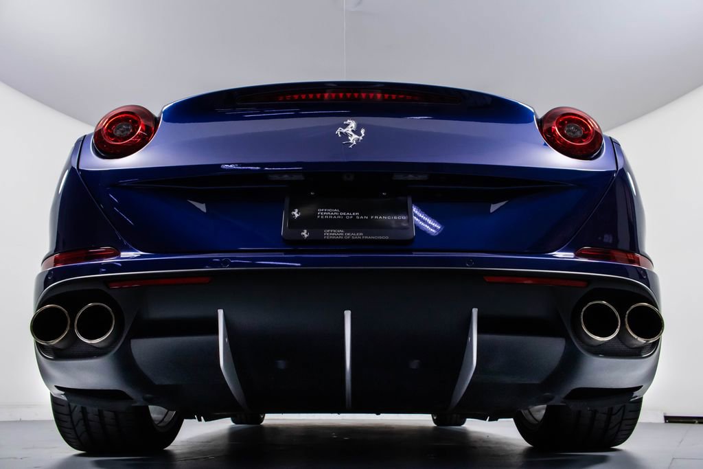 Certified 2017 Ferrari California T image 23