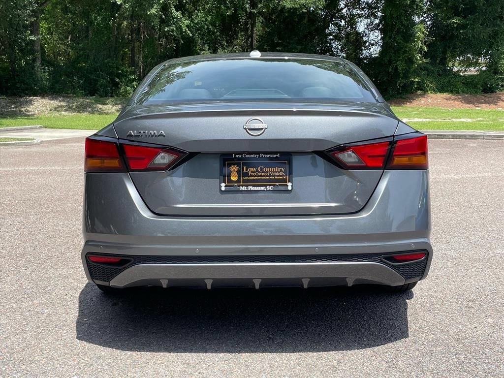 Used 2025 Nissan Altima 2.5 SV FWD image 23