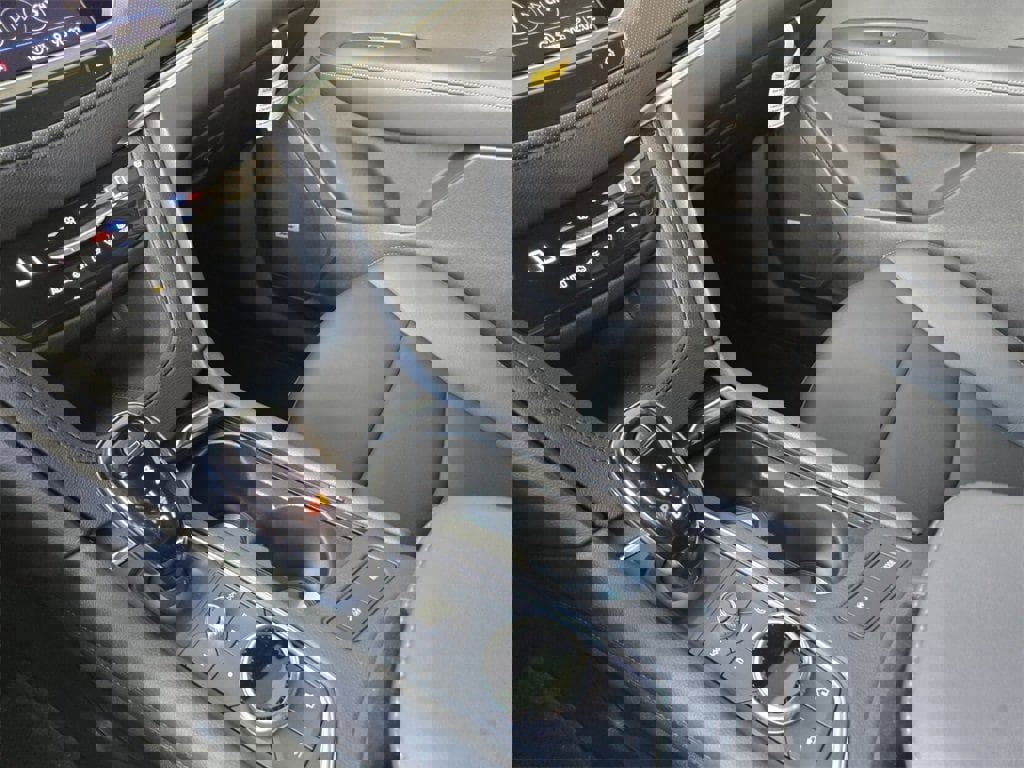 New 2025 Cadillac XT6 Luxury image 23