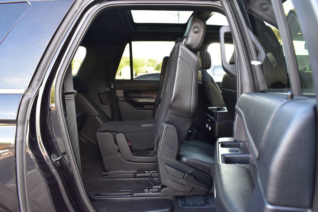 Used 2019 Ford Expedition Max Limited RWD image 28
