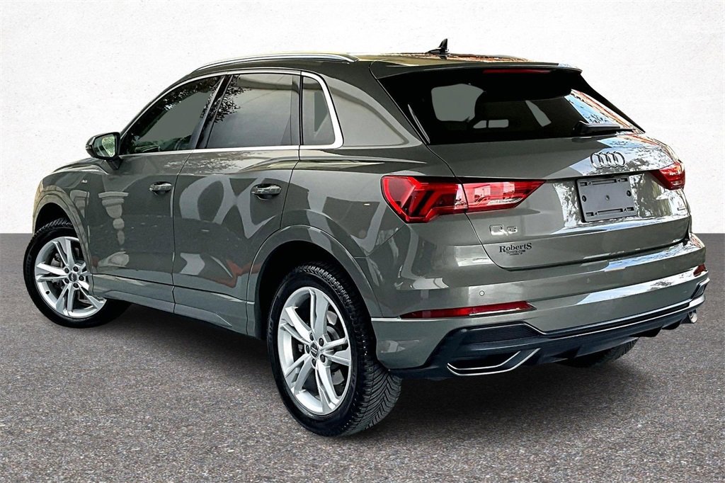 Used 2020 Audi Q3 2.0T Premium Plus w/ Premium Plus Package image 4
