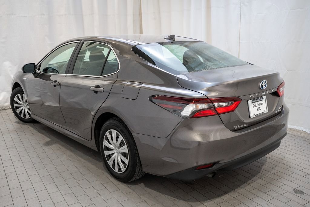 Used 2021 Toyota Camry LE image 3