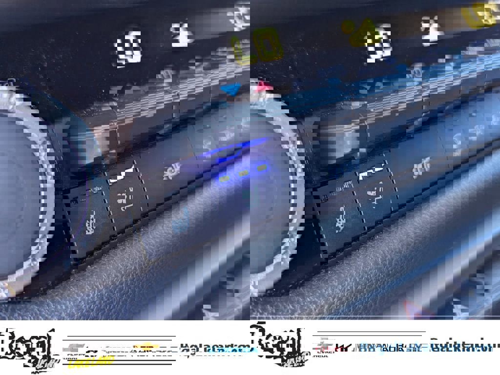 Used 2023 Toyota Tundra Limited image 21