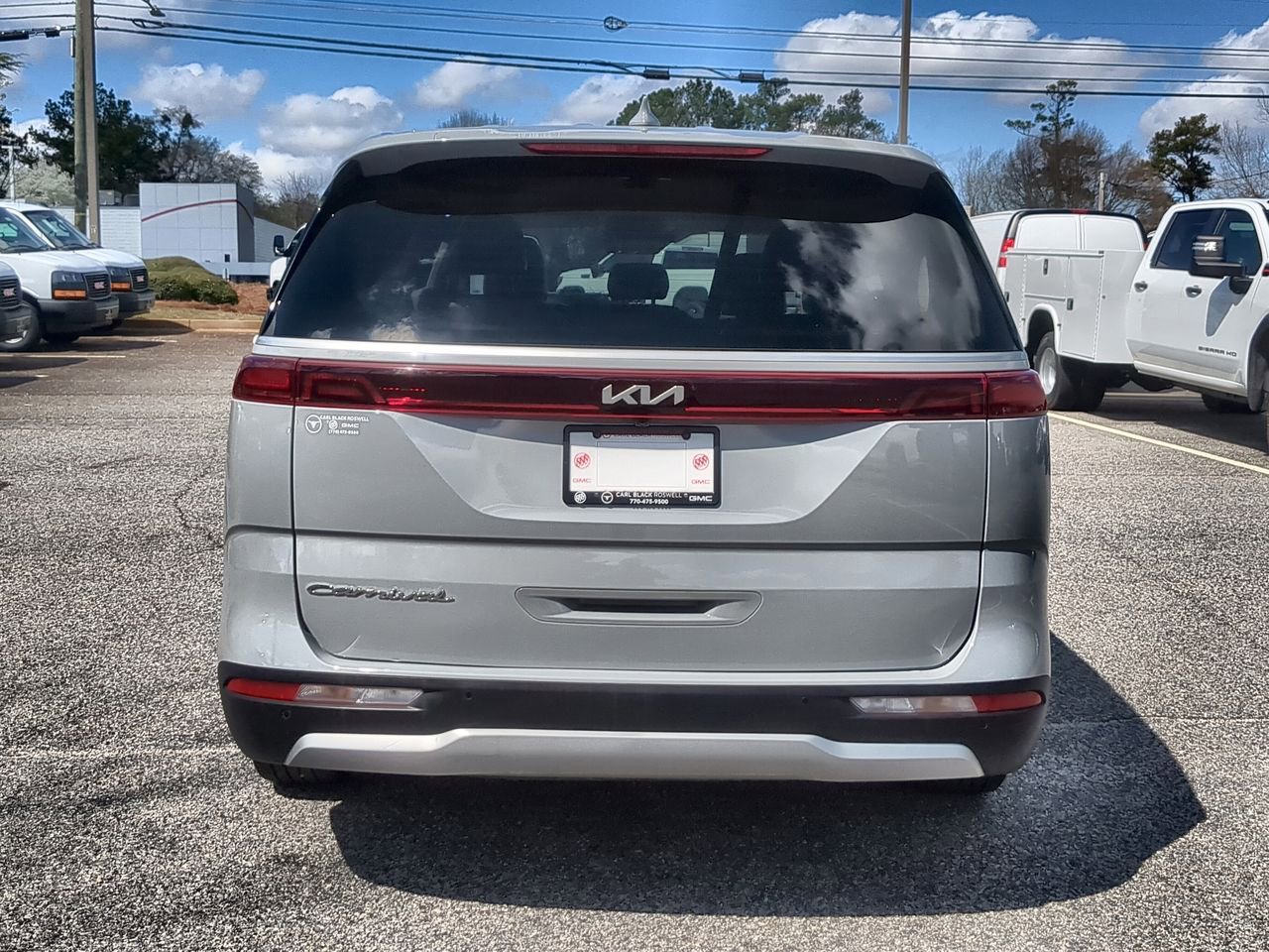 Used 2022 Kia Carnival EX image 7