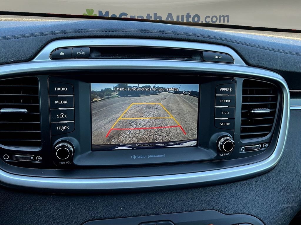 Used 2017 Kia Sorento AWD w/ LX Convenience Package image 17