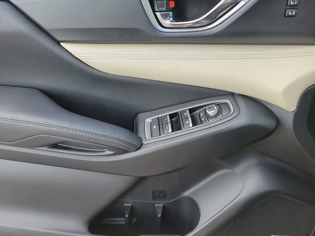 Used 2020 Subaru Ascent Limited w/ Technology Package image 16