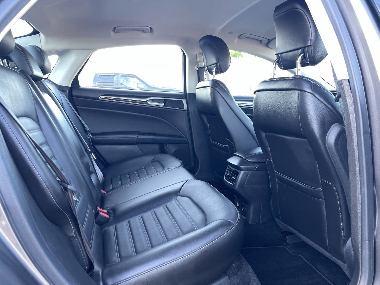 Used 2013 Ford Fusion SE image 11