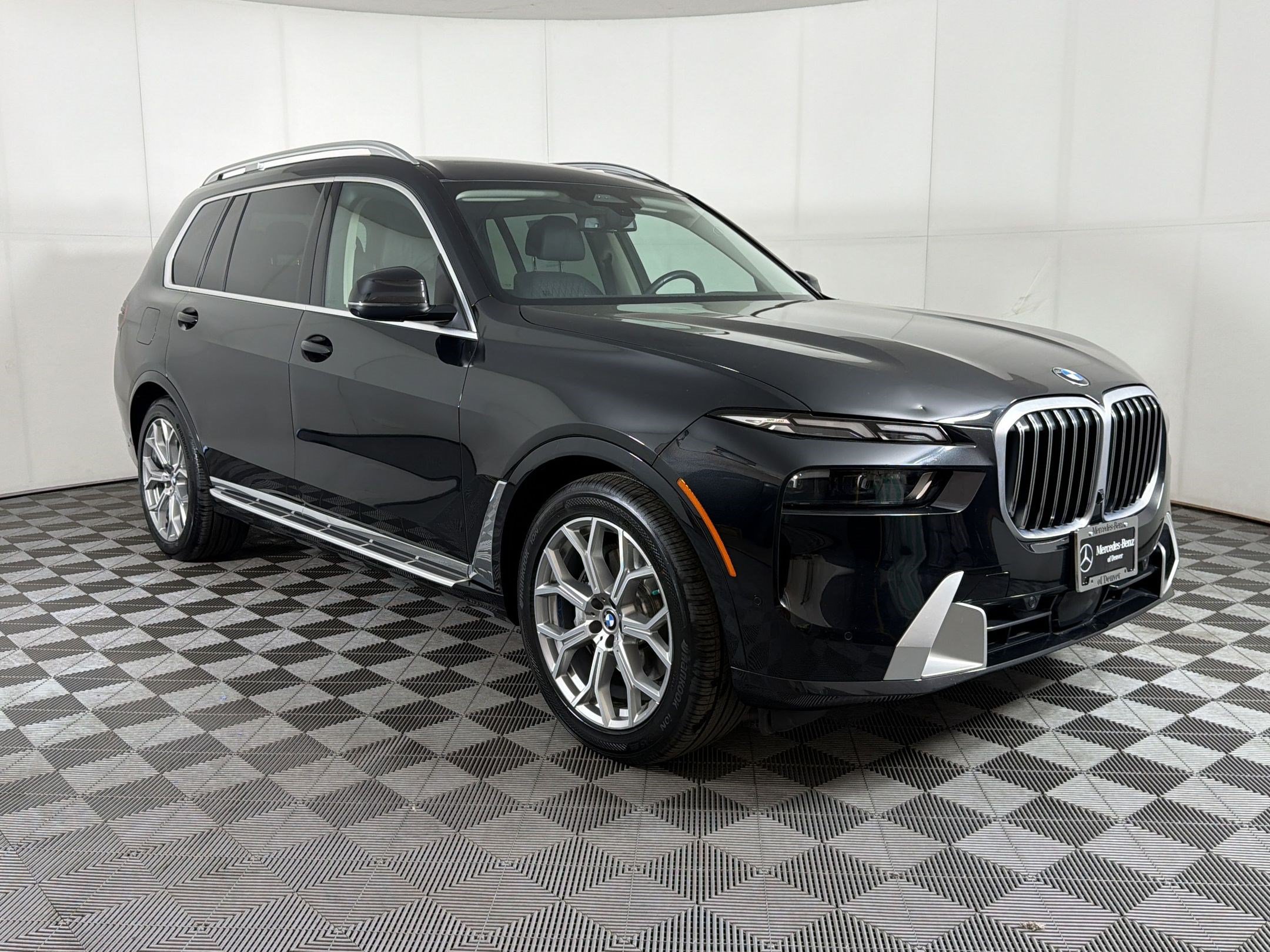 Used 2026 BMW X7 xDrive40i AWD/4WD image 7
