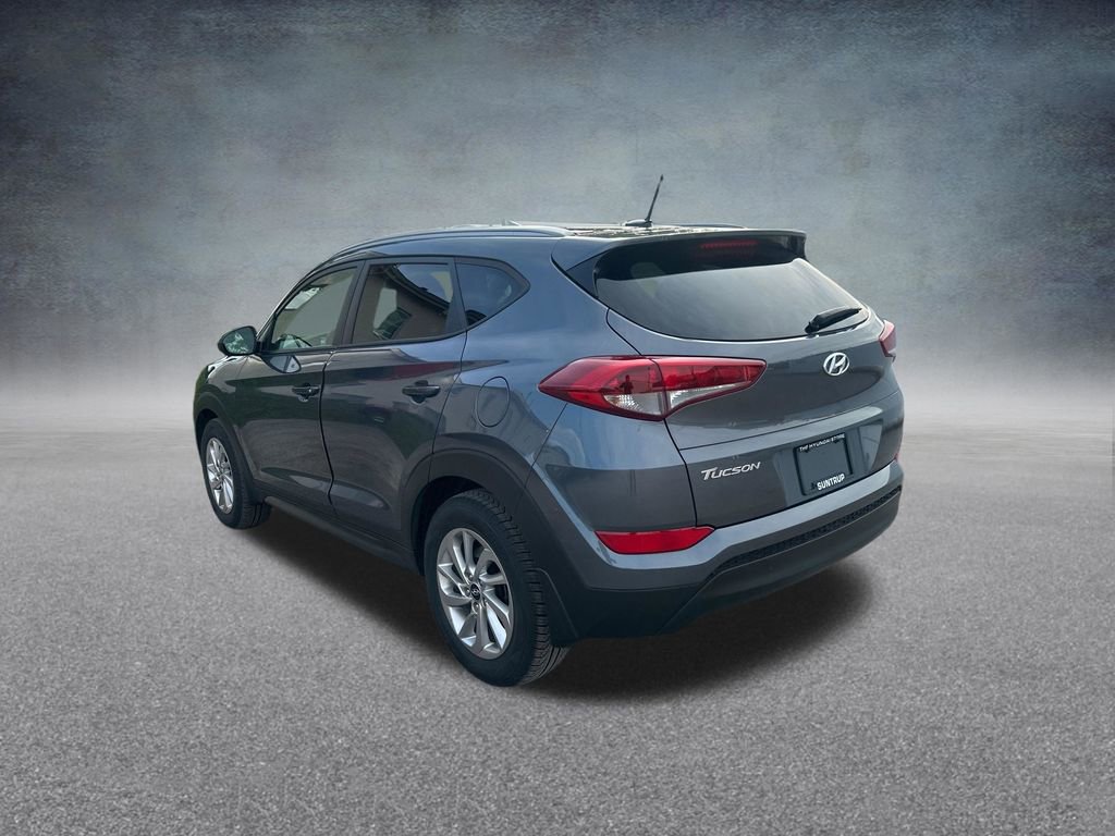 Used 2016 Hyundai Tucson SE w/ Option Group 02 FWD image 3