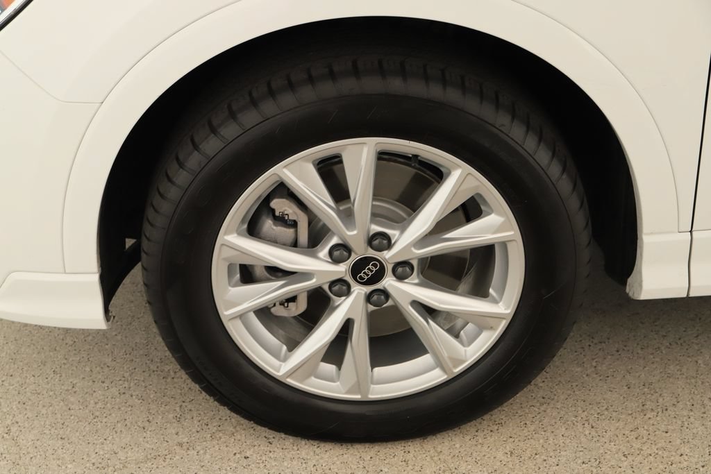 Certified 2024 Audi Q3 2.0T Premium AWD/4WD image 33