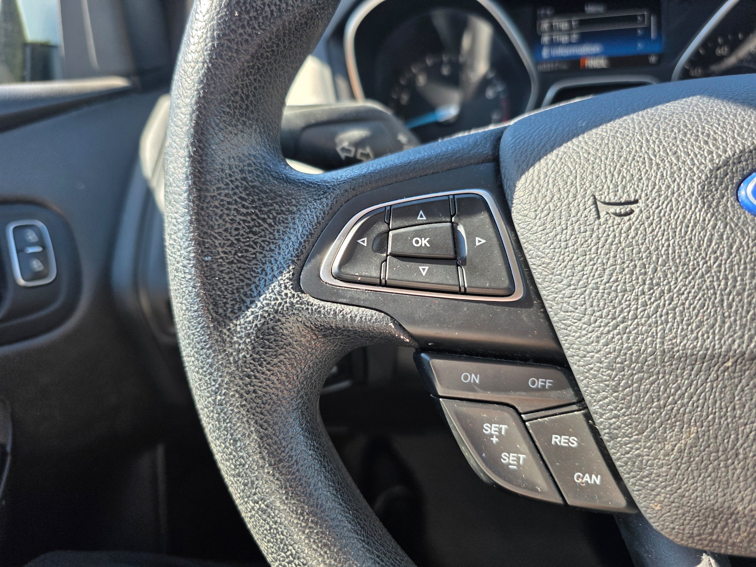 Used 2016 Ford Focus SE FWD image 12