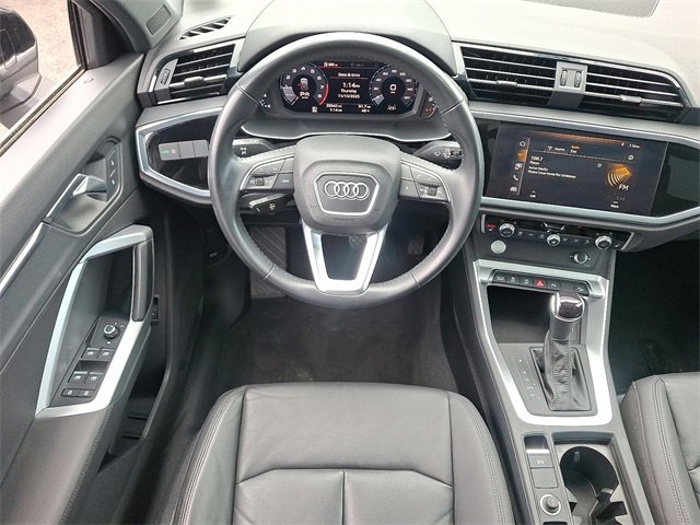 Used 2019 Audi Q3 2.0T Premium image 12