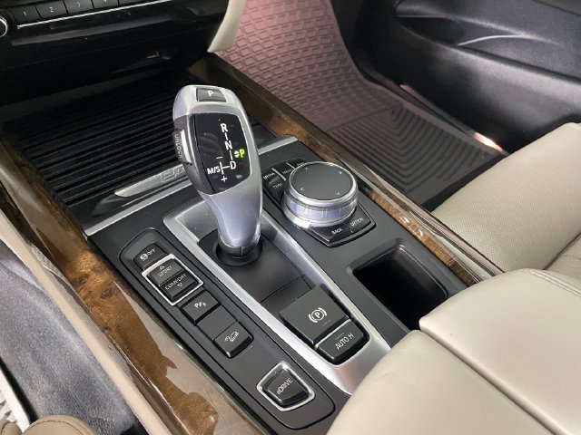 Used 2017 BMW X5 xDrive40e AWD/4WD image 9