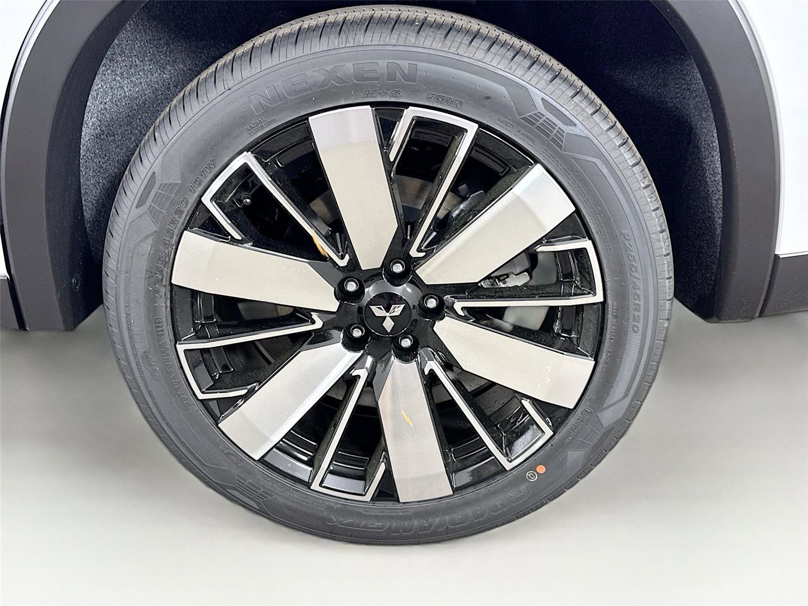 New 2026 Mitsubishi Outlander SE image 29