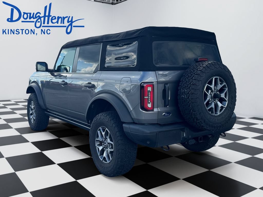 Used 2023 Ford Bronco Badlands AWD/4WD image 3