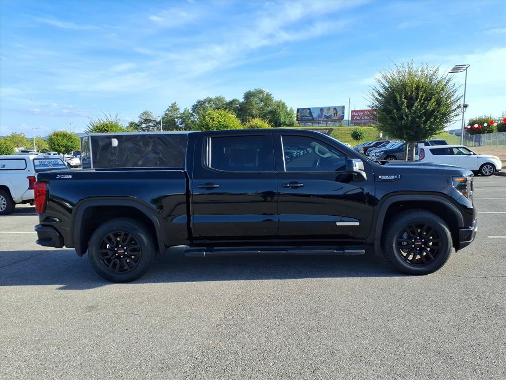 Used 2025 GMC Sierra 1500 Elevation w/ Elevation Premium Package AWD/4WD image 3