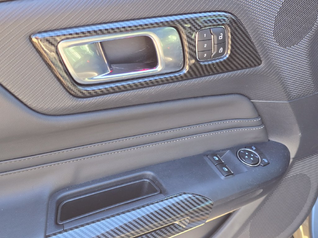 Used 2024 Ford Mustang Premium RWD image 29