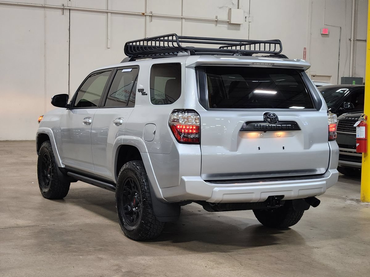 Used 2023 Toyota 4Runner TRD Off-Road Premium w/ Off Road Premium Plus Package AWD/4WD image 11