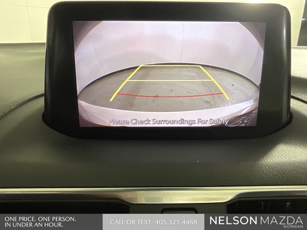 Used 2018 MAZDA MAZDA3 Grand Touring image 32