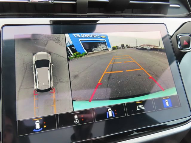 Used 2023 Chevrolet Bolt EUV Premier w/ Sun & Sound Package FWD image 33