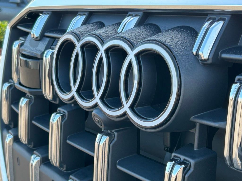 Used 2025 Audi Q7 3.0T Prestige image 48