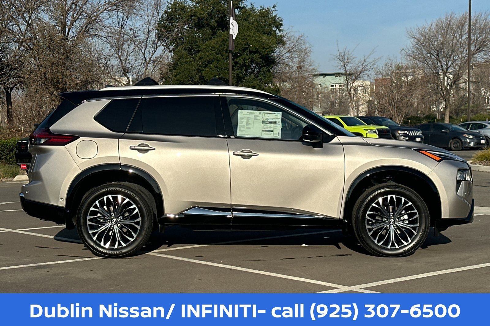 New 2026 Nissan Rogue Platinum w/ Platinum Premium Package AWD/4WD image 3