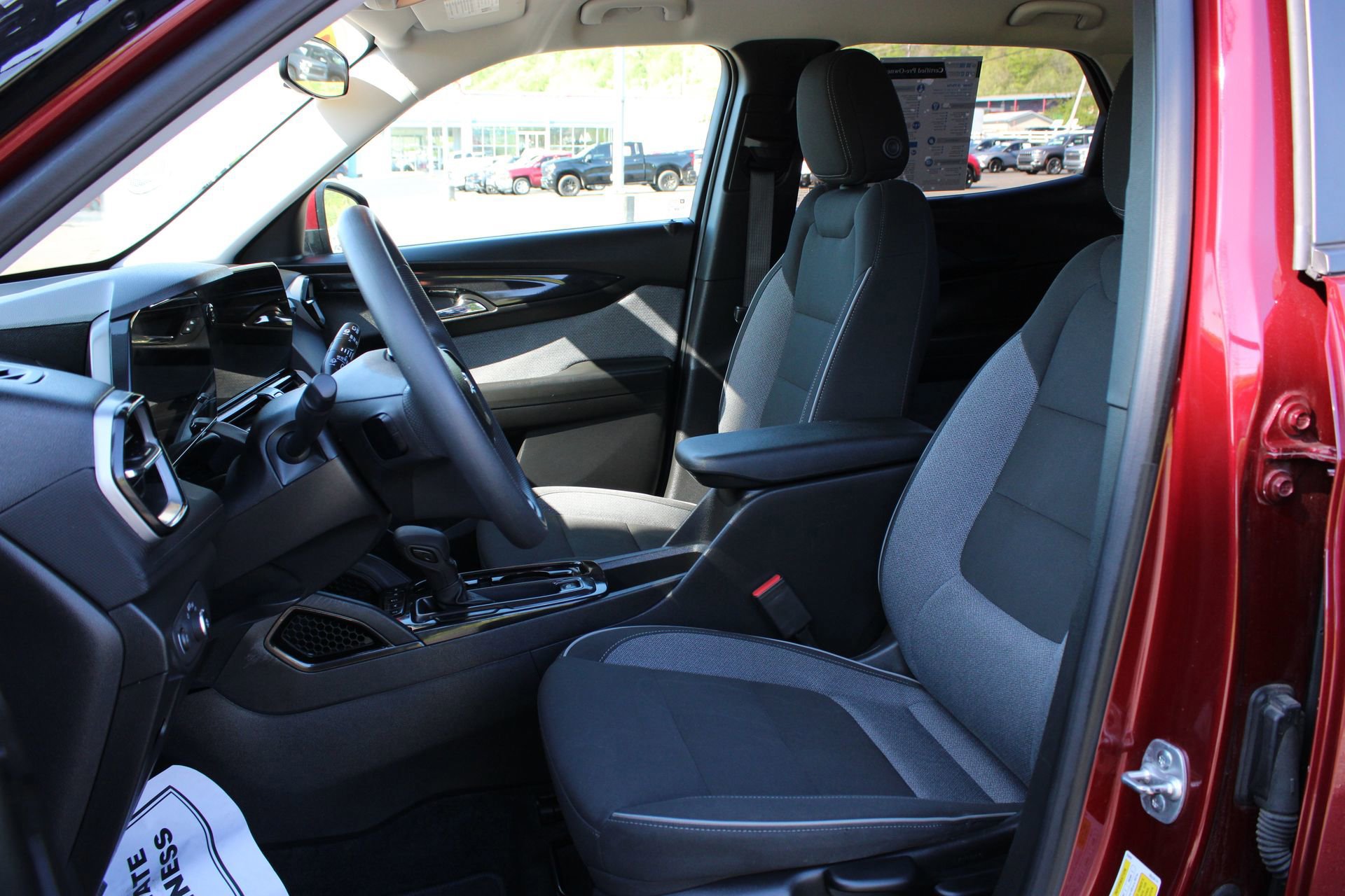 Used 2024 Chevrolet TrailBlazer LT image 14