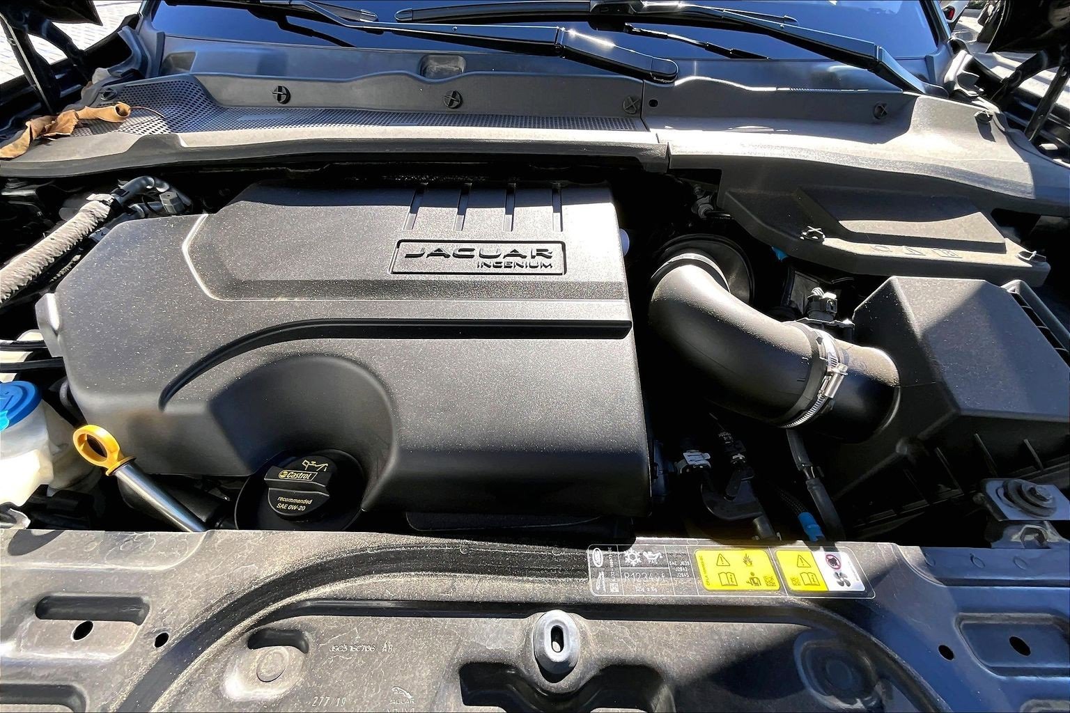 Used 2020 Jaguar E-PACE SE image 10