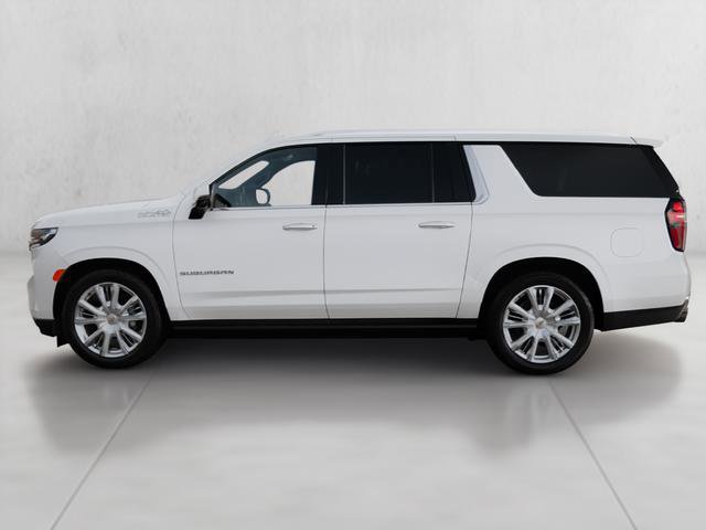 Used 2023 Chevrolet Suburban High Country image 4