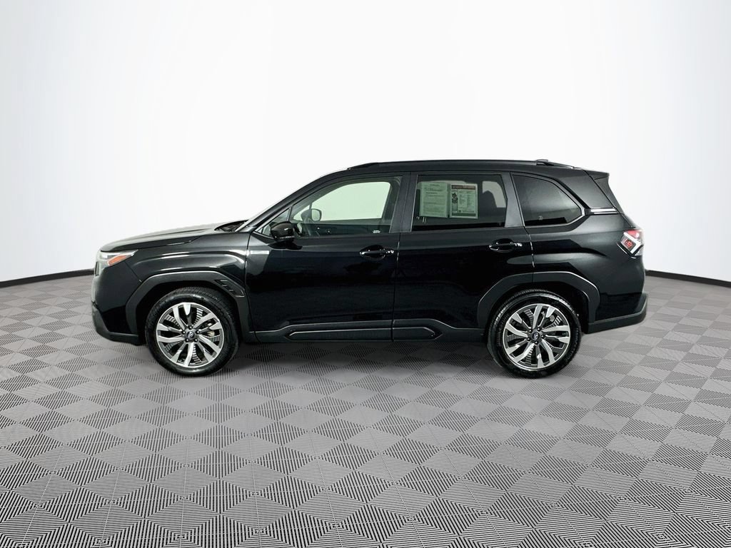 Used 2025 Subaru Forester Touring AWD/4WD image 6
