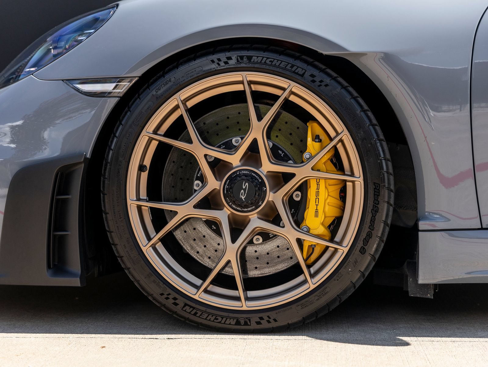 Certified 2024 Porsche 718 Cayman GT4 RS RWD image 21