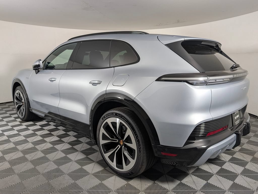 New 2026 Porsche Cayenne Electric AWD/4WD image 3