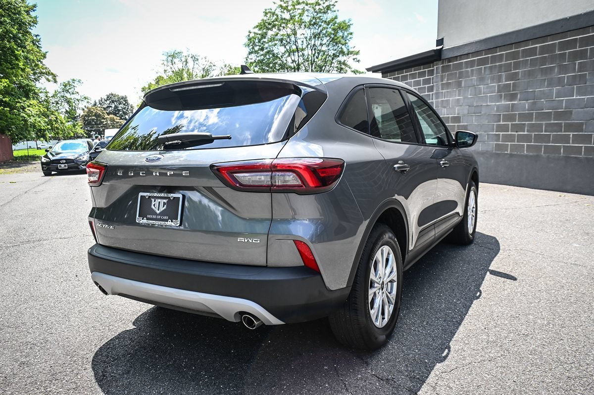 Used 2025 Ford Escape Active w/ Cold Weather Package AWD/4WD image 5