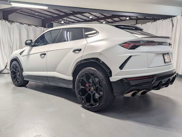 Used 2019 Lamborghini Urus image 4