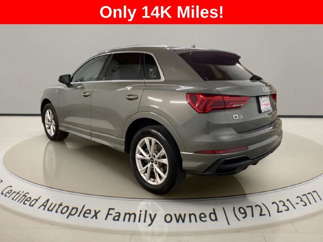Used 2024 Audi Q3 2.0T Premium w/ Convenience Package AWD/4WD image 3