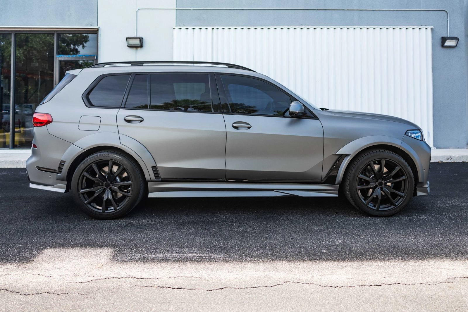Used 2022 BMW X7 M50i w/ Dynamic Handling Package AWD/4WD image 5