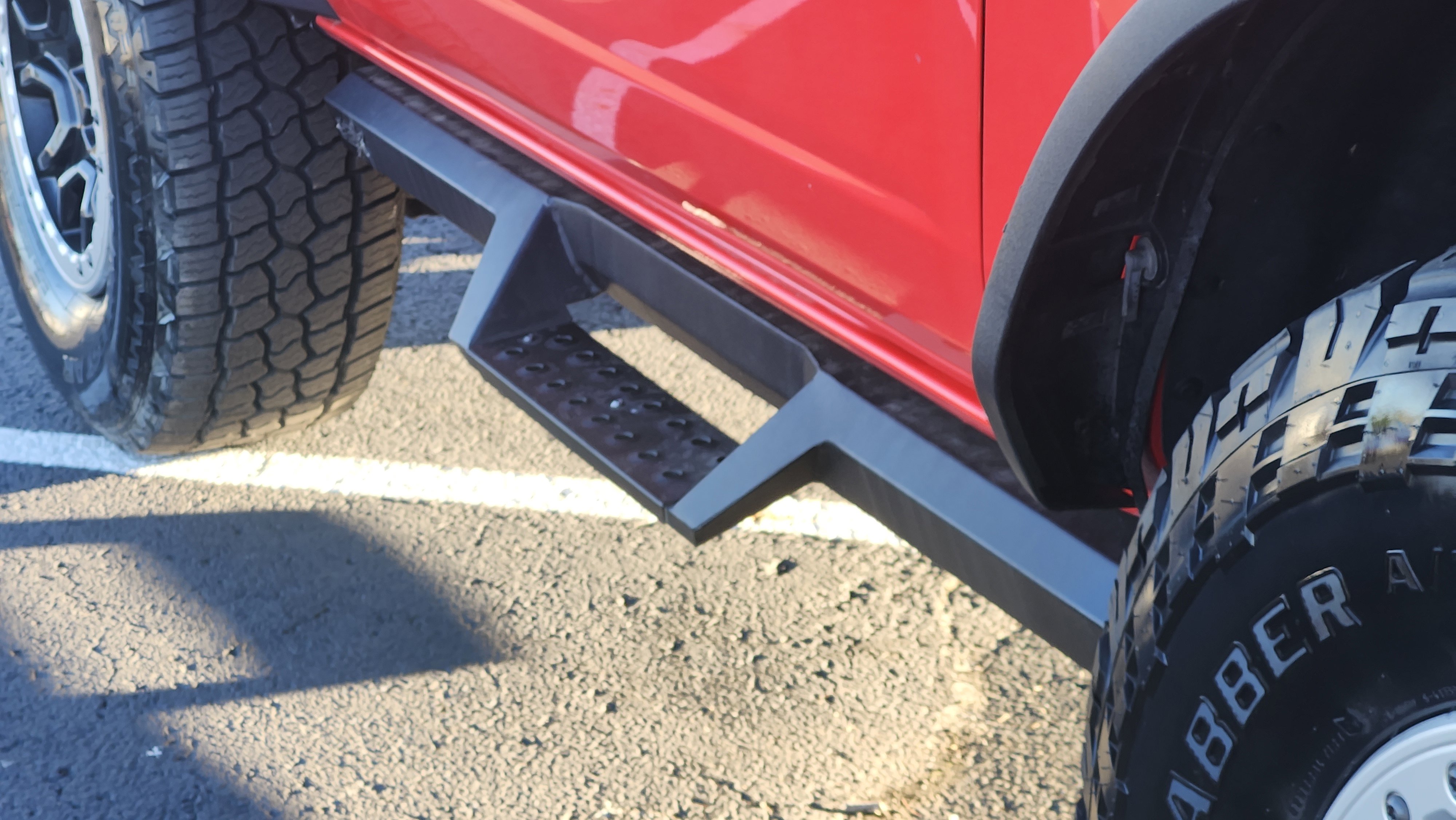 Used 2021 Ford Bronco Black Diamond w/ Sasquatch Package image 7