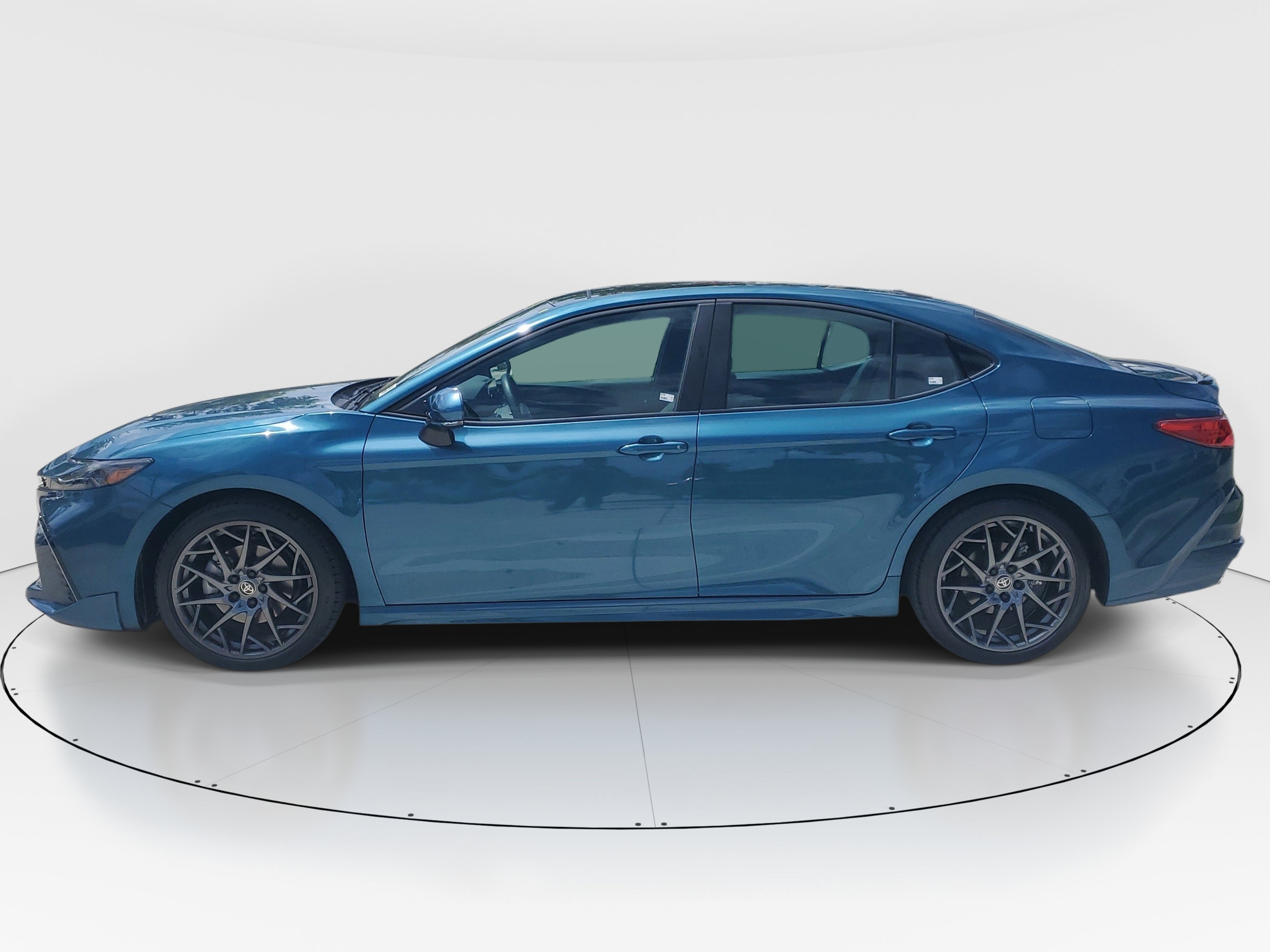 Certified 2025 Toyota Camry XSE FWD image 6