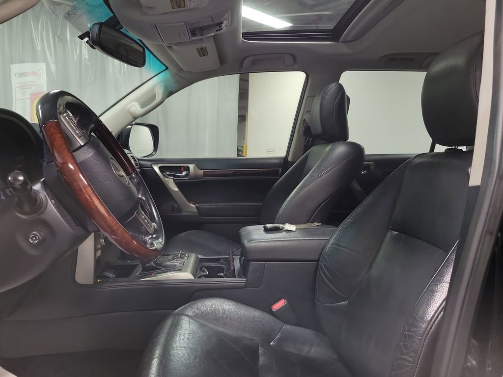 Used 2015 Lexus GX 460 w/ Premium Package image 12