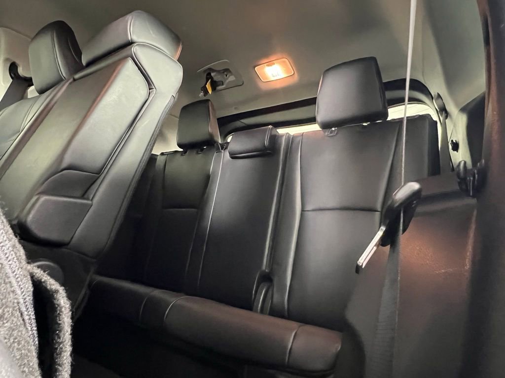 Used 2024 Toyota Highlander XLE image 27