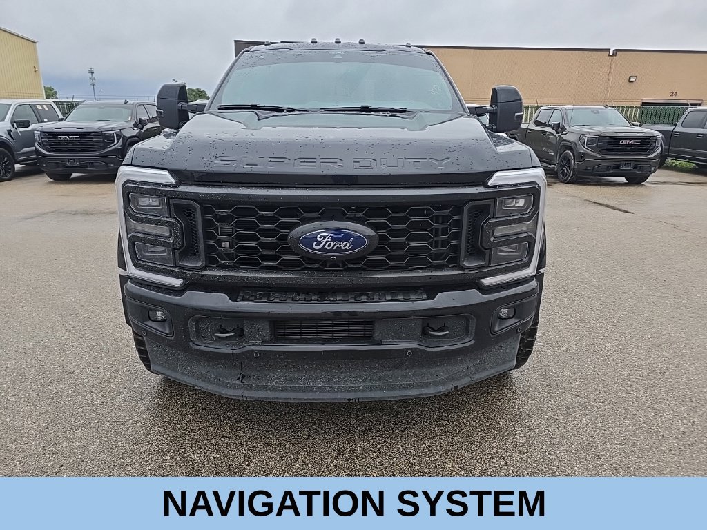 Used 2026 Ford F450 Platinum w/ FX4 Off-Road Package AWD/4WD image 3