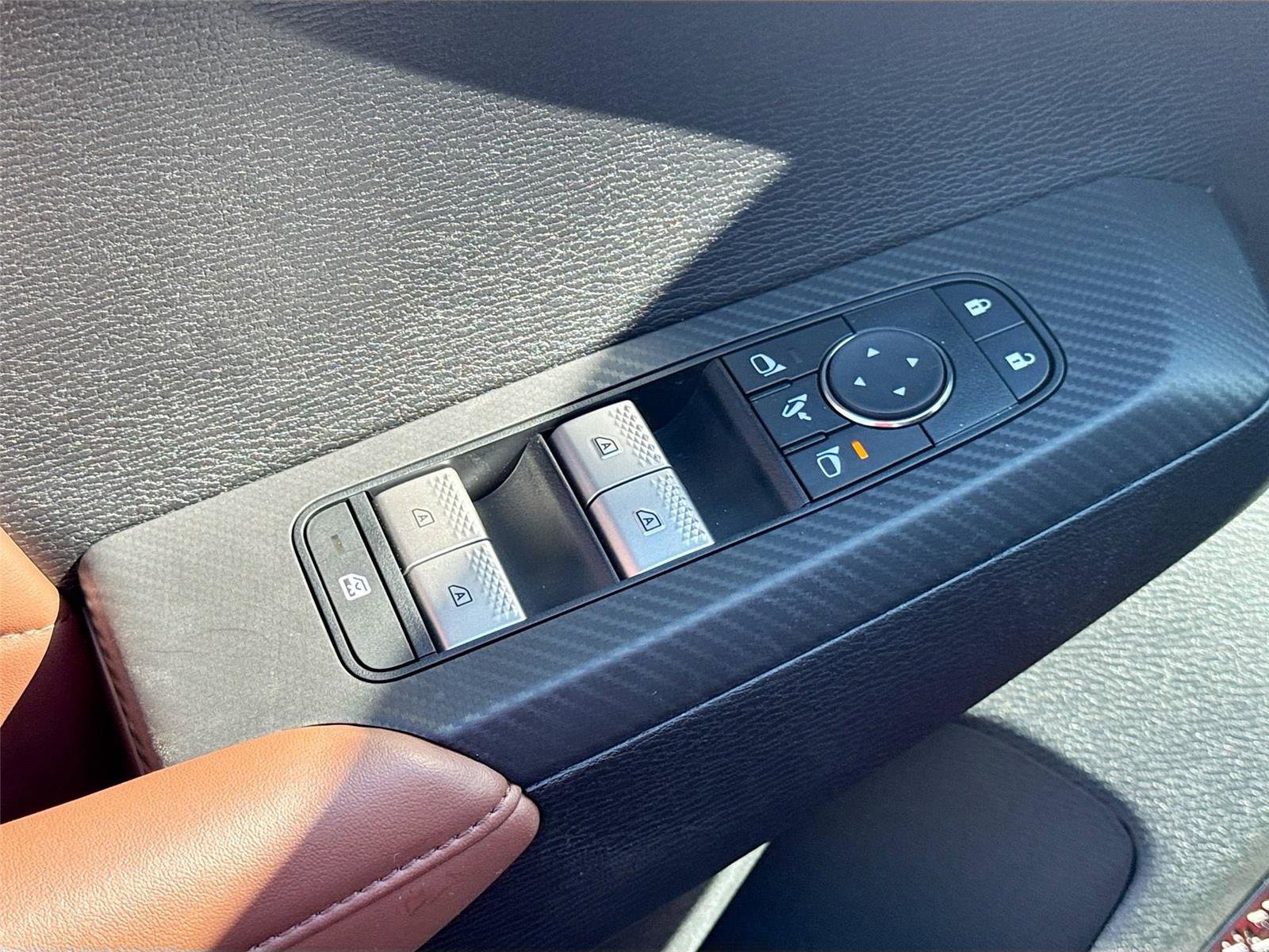 New 2025 Mitsubishi Outlander SEL image 18