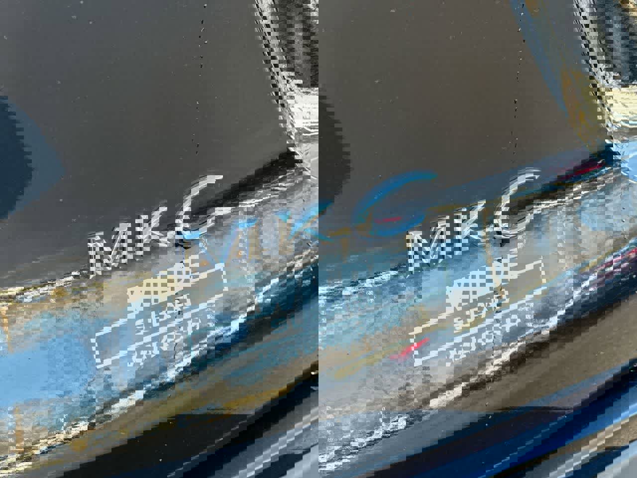 Used 2017 Lincoln MKC Select w/ Lincoln MKC Climate Package image 17