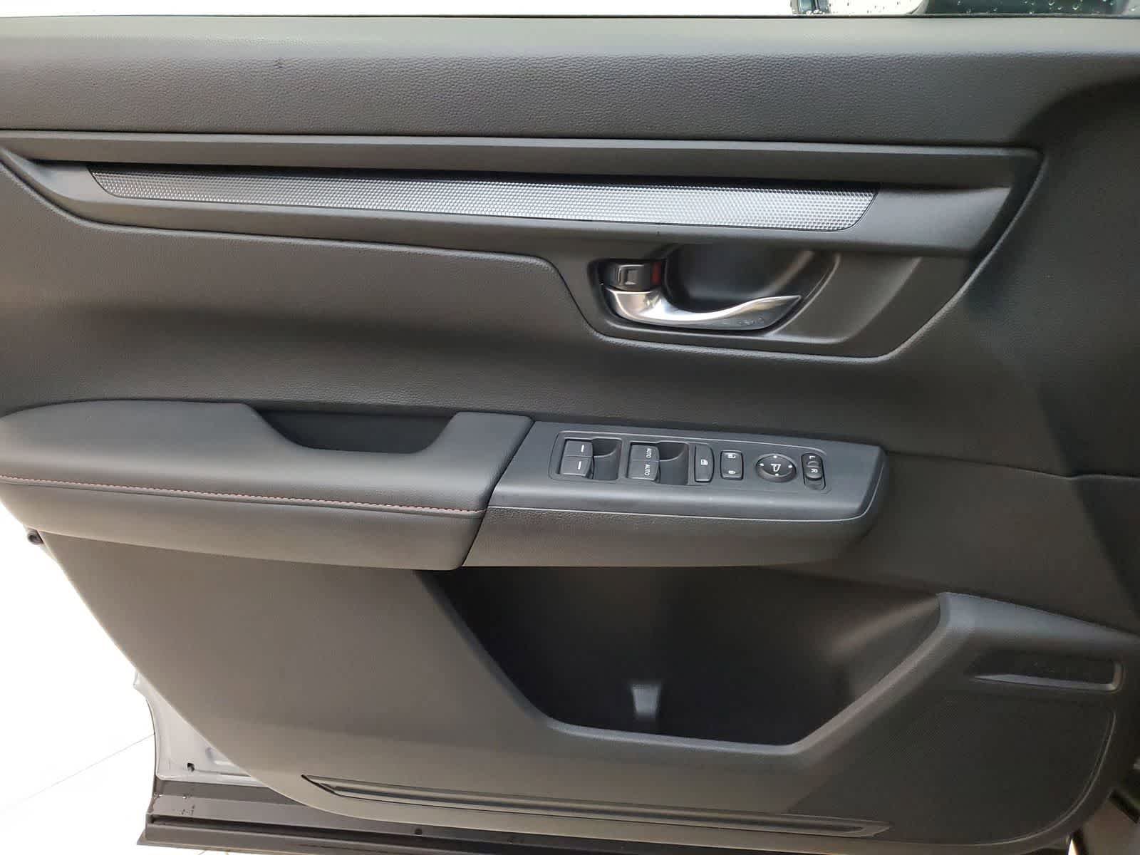 Certified 2025 Honda CR-V Sport image 16