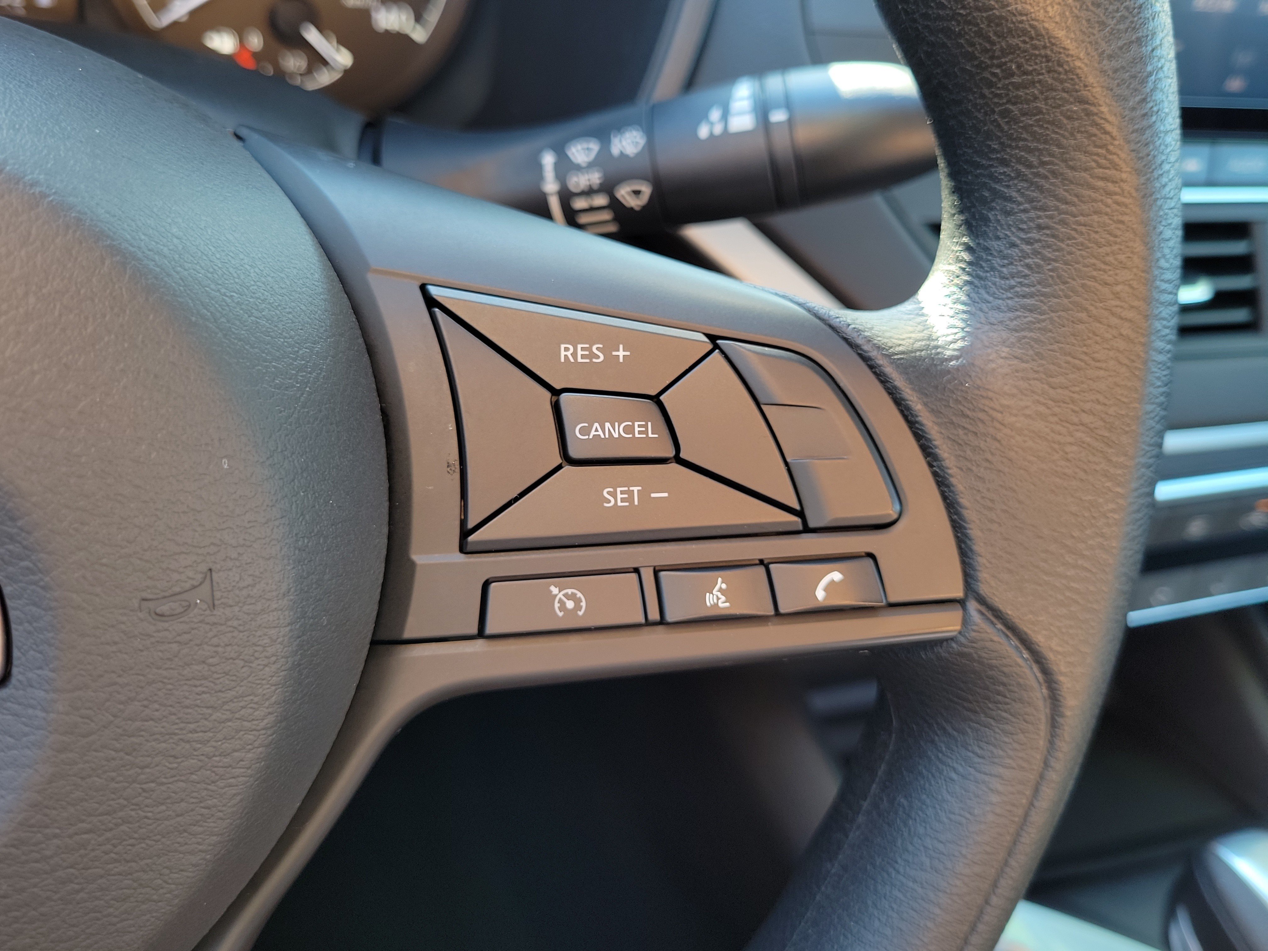 Certified 2025 Nissan Altima 2.5 S FWD image 22