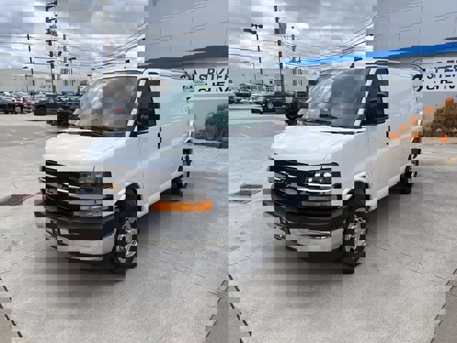 New 2025 Chevrolet Express 2500 w/ Driver Convenience Package image 8