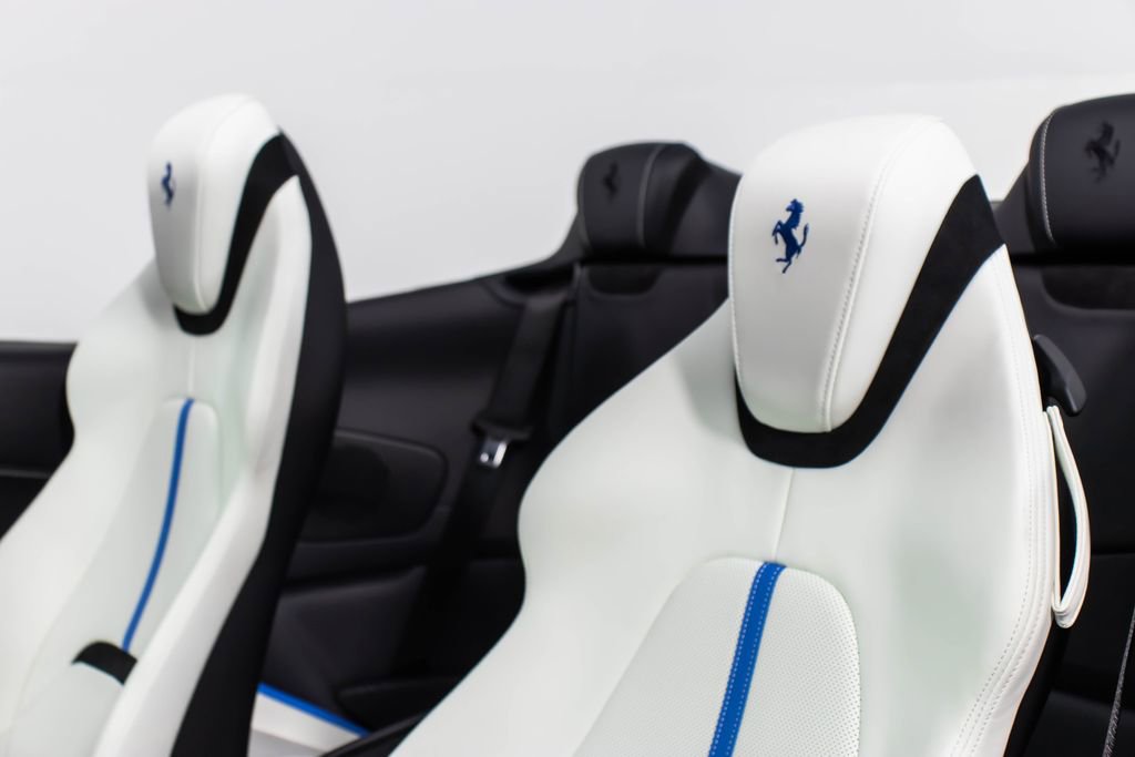 Certified 2025 Ferrari Roma Spider image 45