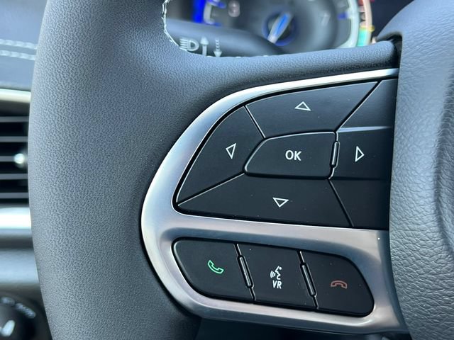 New 2026 Chrysler Pacifica Select FWD image 18