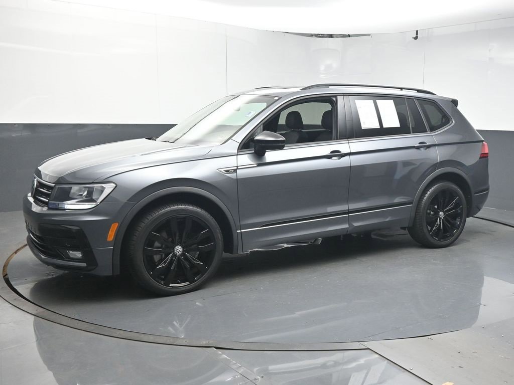 Used 2021 Volkswagen Tiguan SE R-Line image 4